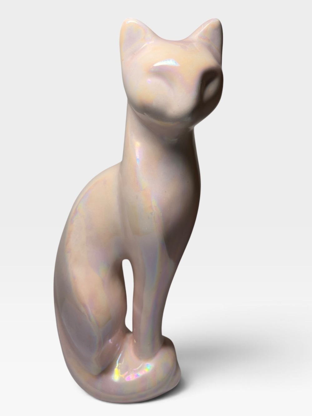 Vintage Iridescent Ceramic Cat Figurine - Pink
Perfect addition to collection!